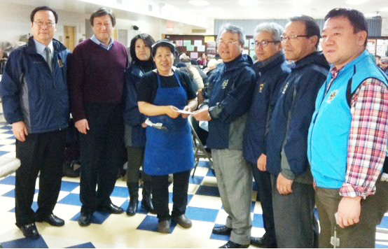 New York Municipal Chapter provides meals, rice, and pocket money to senior citizens living alone