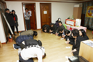 Gangnam-gu Seoul Municipal Chapter celebrates Lunar New Year with young North Korean refugees