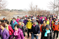 Walkathon of One Mind Wishing for National Unification 