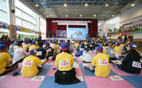 中国瀋陽 - 青少年対象の愛国統一ゴールデンベル開催