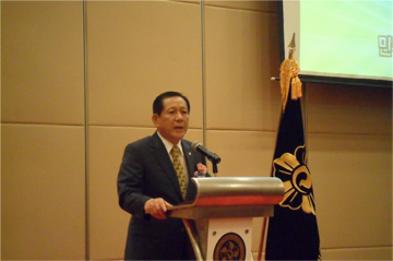 Greetings by Lee Hun-bok, Vice-chairperso of the China Municipal Chapter