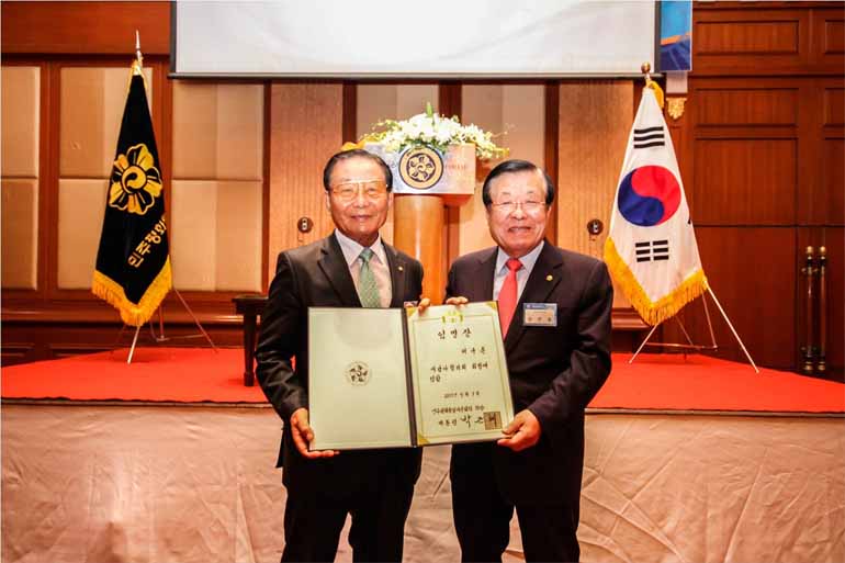 Presenting a Letter of Designation (Chae Kyu-joon, Head, and Seung Eun-ho, Vice-chairperson)