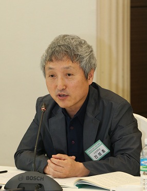 Prof. Jeon Sung-heung, Sogang Univ.