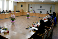 召开第三届女性-脱北民支援分科委员会会议
