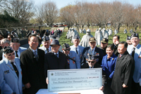 米国の韓国戦争参戦「追悼の壁」建設の寄付金贈呈